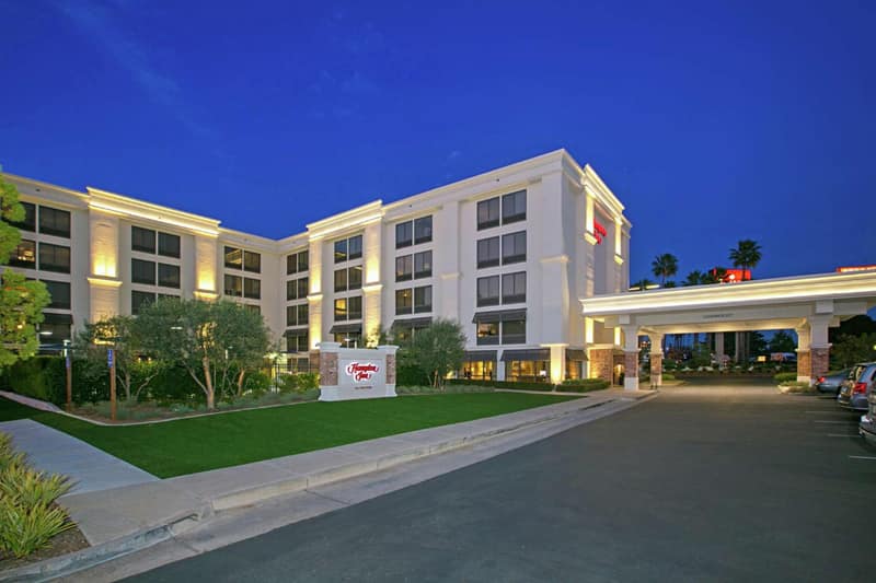 Hampton Inn by Hilton San Diego - Kearny Mesa — building