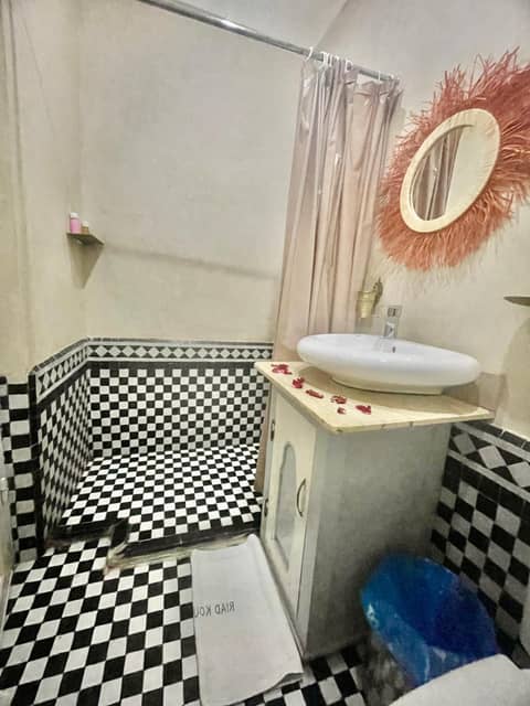 KOUTOBIA ROYAL — bathroom