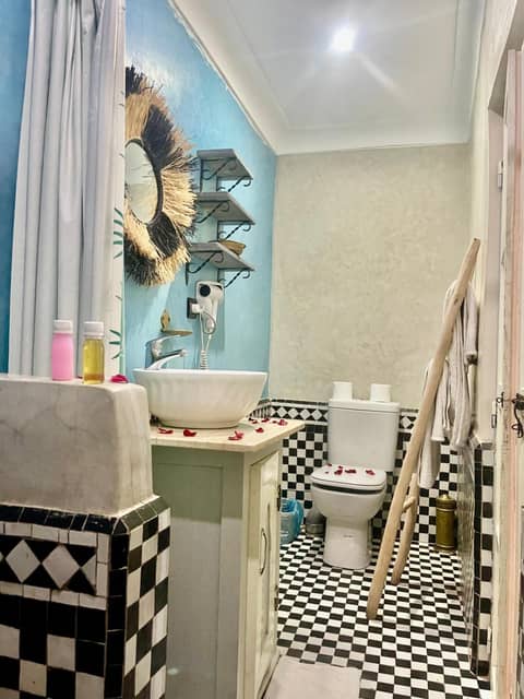KOUTOBIA ROYAL — bathroom