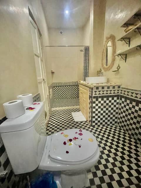 KOUTOBIA ROYAL — bathroom