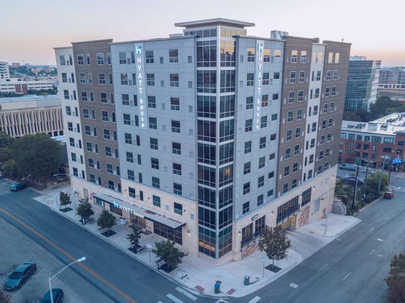 Hyatt House Austin/Downtown — building