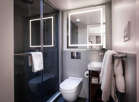 La Quinta by Wyndham Time Square South — photo 2
