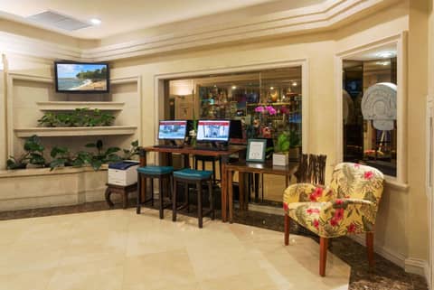 Ramada Plaza by Wyndham Waikiki — photo 5