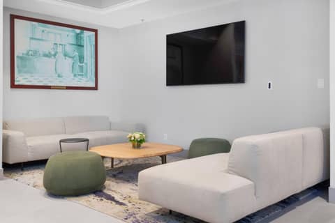 Hotel Willo - previously known YWCA Hotel — photo 9
