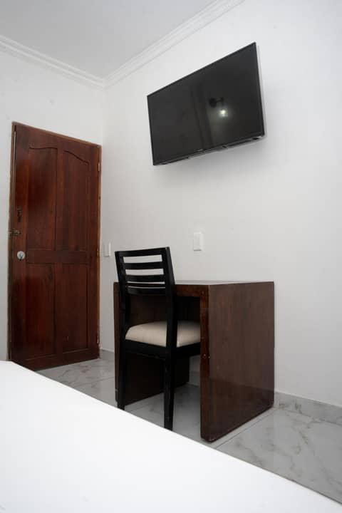 Hotel Med Cartagena — hotel room