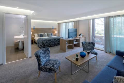 Servotel Saint-Vincent — hotel room