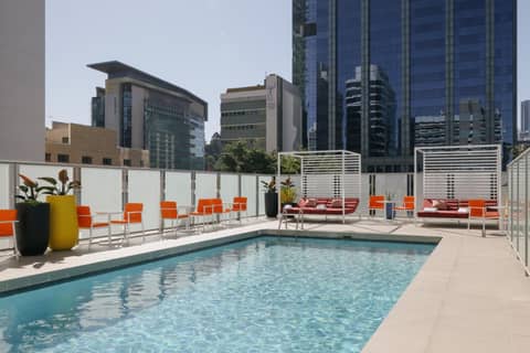voco Brisbane City Centre by IHG — recepcion & lobby