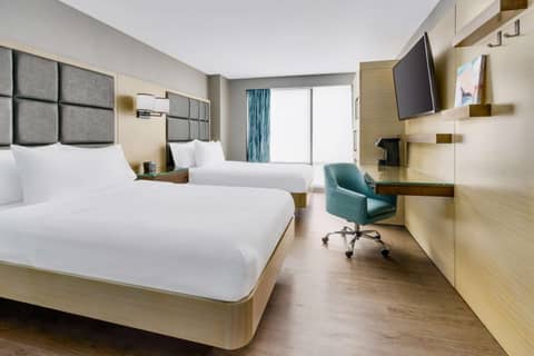 Hilton Garden Inn New York Times Square North — photo 8