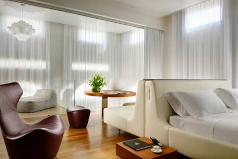 Palazzo Montemartini Rome, A Radisson Collection Hotel — hotel room