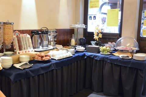 Hotel San Zulian — dining