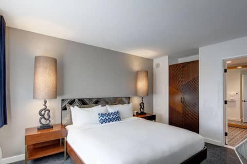 V Capri Palm Springs, a Dolce by Wyndham — photo 8