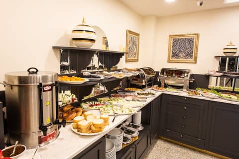 Royal Bosphorus Hotel & SPA Hamam — dining