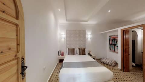 Riad Lamzia — hotel room