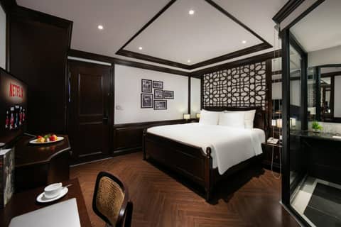 MAY DE VILLE Crown Hotel — photo 3