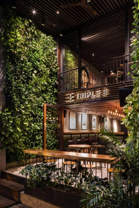Triple E Hotel Fine Art Museum — photo 4