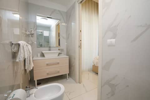 Vomero High Hotel — photo 9