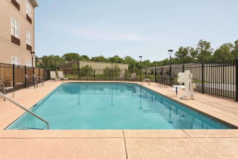 Country Inn & Suites by Radisson, Nashville Airport East, TN — photo 9