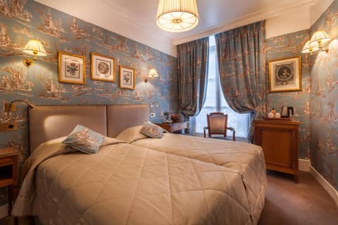 Grand Hôtel de L'Univers Saint-Germain — hotel room