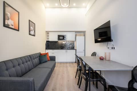 K33- Boutique Apartments Best Location by BQA — photo 4