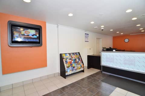 Motel 6-Palm Springs, CA - East - Palm Canyon — photo 8