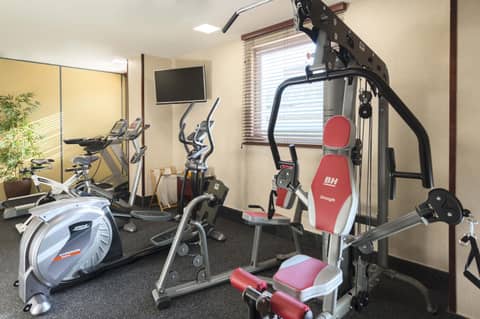 Hotel Andalucía Center — activities & amenities