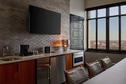 Renaissance Saint Elm Dallas Downtown Hotel — photo 4
