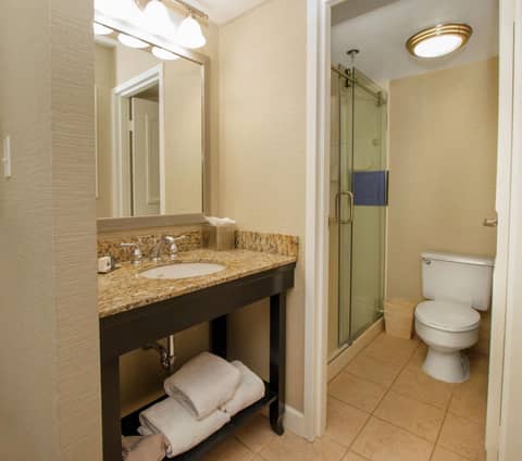 DoubleTree by Hilton Buffalo-Amherst — photo 9