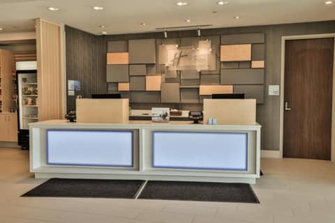 Holiday Inn Express & Suites - Nashville MetroCenter Downtown by IHG — photo 3