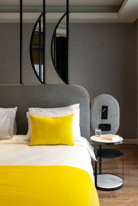 COLORS Hotel Athens — bedroom