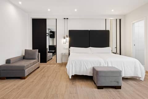 Urban Anaga Hotel — hotel room