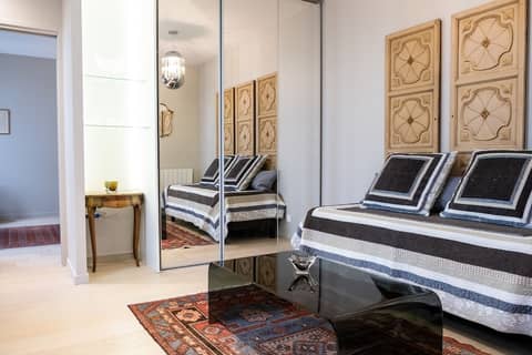 MHL - Maison Hotel Lyon — hotel room