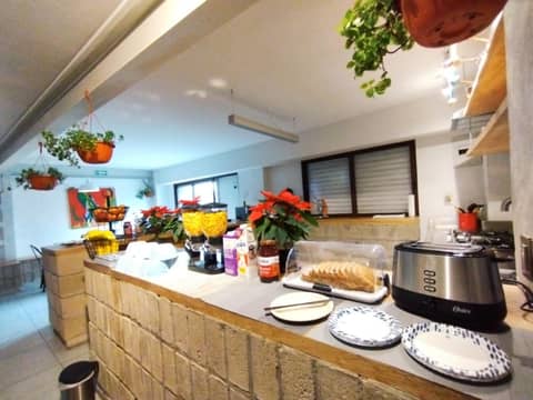 Hotel NEXT Guadalajara — kitchen