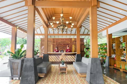 Burza Hotel Yogyakarta — photo 2