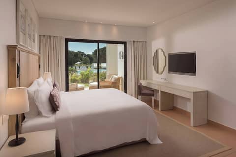 Pine Cliffs Ocean Suites, a Luxury Collection Resort & Spa — photo 4