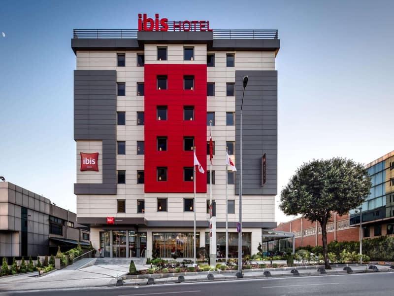 Ibis Istanbul West — building