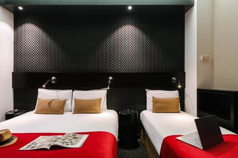 Hôtel de Noailles — hotel room