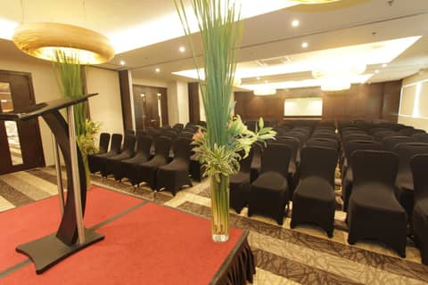 Bayfront Hotel Cebu North Reclamation — photo 9