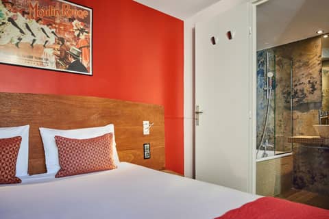 Posy Hotel by Happyculture — hotel room