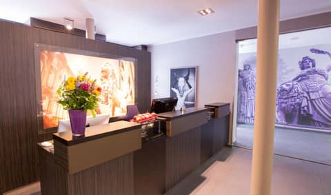 Munich Deluxe Hotel — photo 2