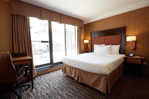 The Hotel at Fifth Avenue — photo 2
