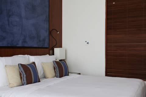 Yas Plaza Marina — photo 7