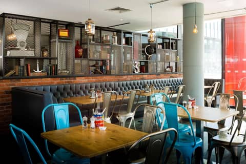 Radisson Hotel Manchester City Centre, A Verified Net Zero Hotel — photo 6