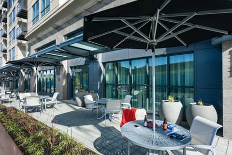 Hampton Inn & Suites by Hilton Seattle/Northgate — photo 8