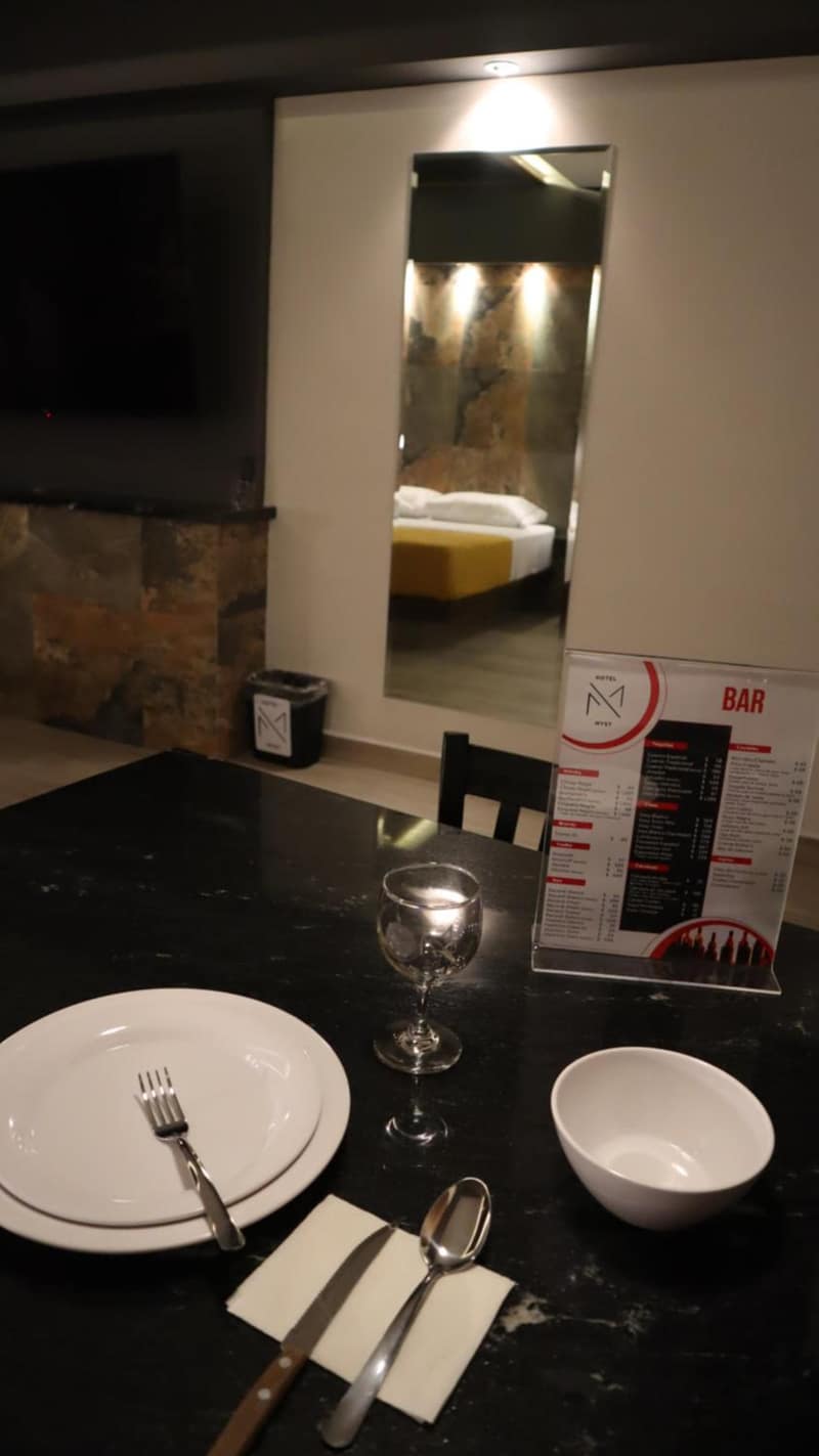 Hotel Myst. — dining