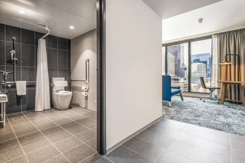 Holiday Inn Express Melbourne Little Collins by IHG — photo 5