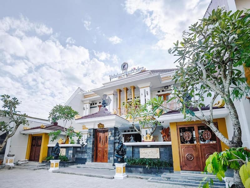 Collection O 3468 Ndalem Gusti Ayu — building
