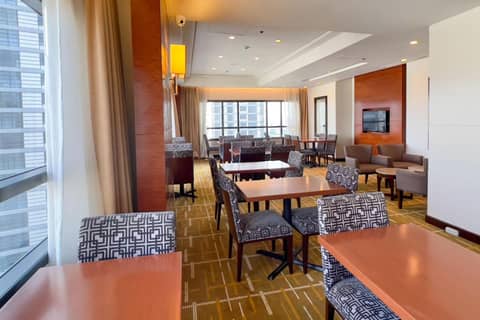 Holiday Inn & Suites Makati by IHG — photo 6