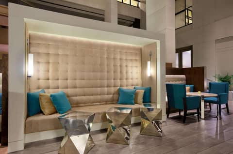 Hilton Miami Airport Blue Lagoon — photo 9