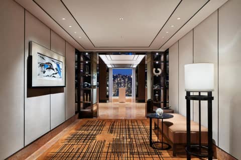Four Seasons Hotel Hong Kong — photo 2