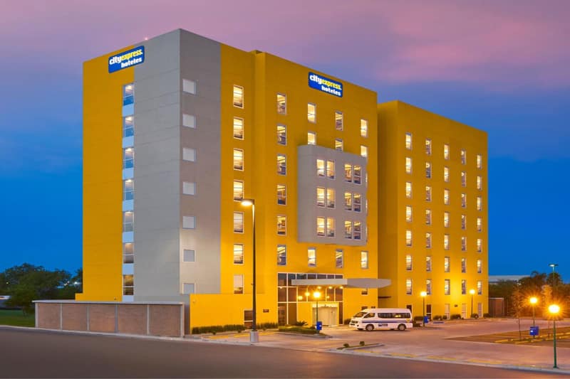 City Express by Marriott Monterrey Lindavista — building
